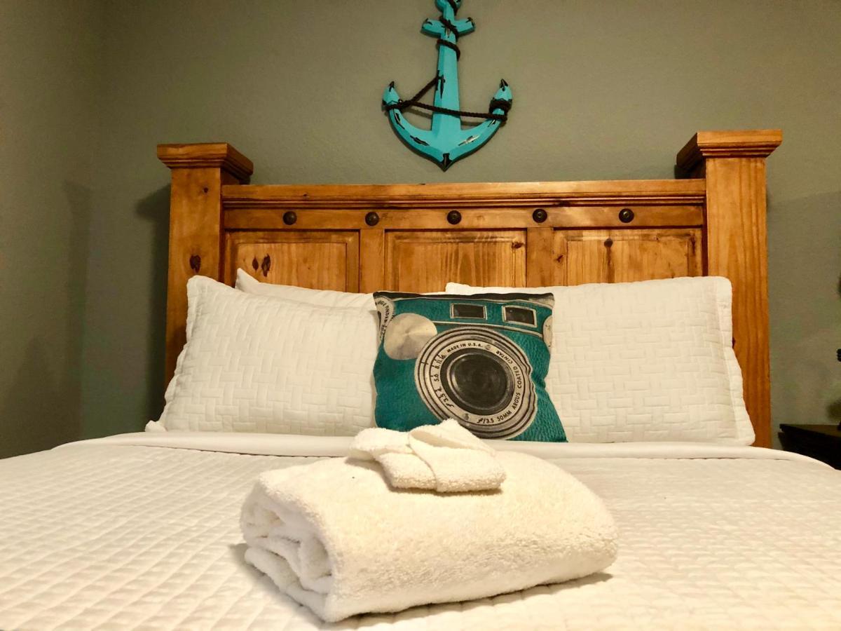The Cove Bnb Hudson Bend Buitenkant foto