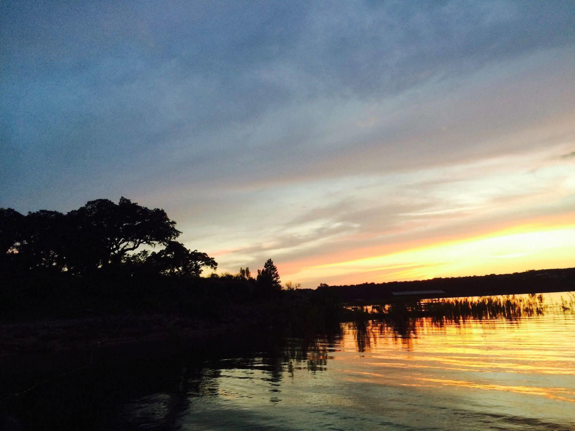 The Cove Bnb Hudson Bend Buitenkant foto