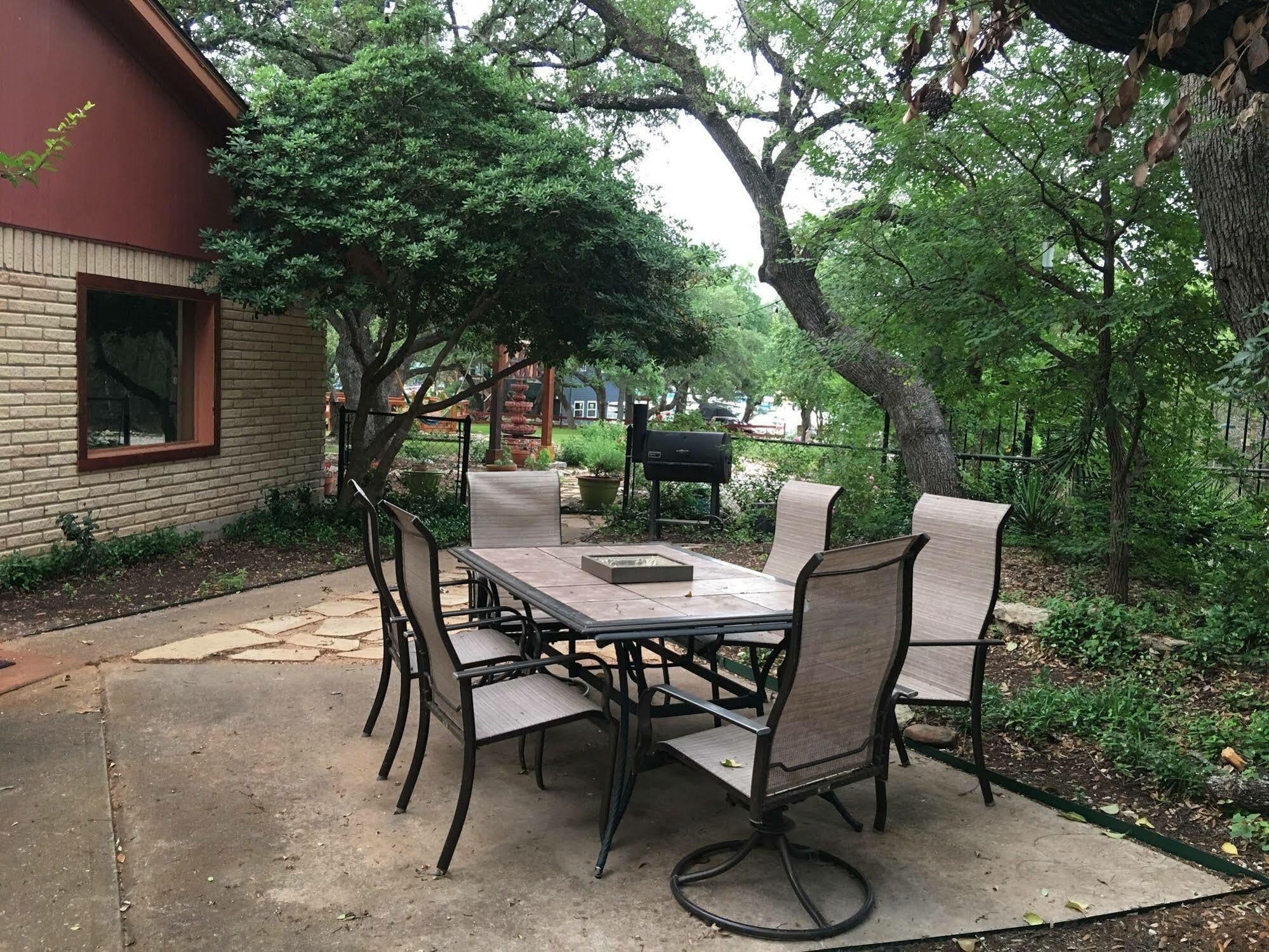The Cove Bnb Hudson Bend Buitenkant foto