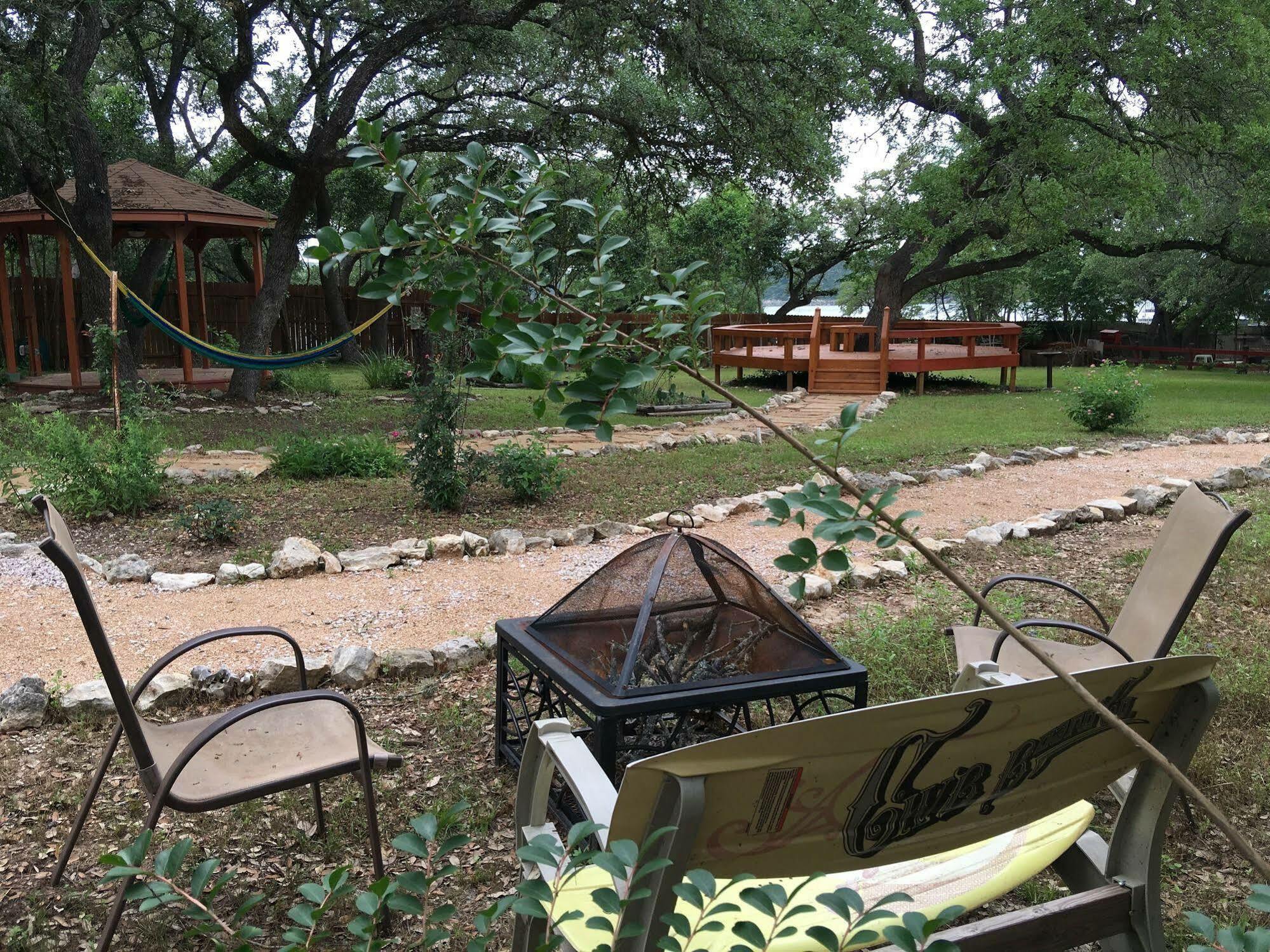 The Cove Bnb Hudson Bend Buitenkant foto