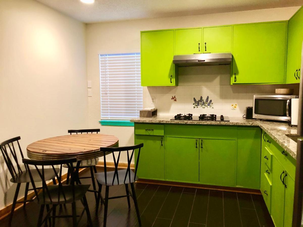 The Cove Bnb Hudson Bend Kamer foto