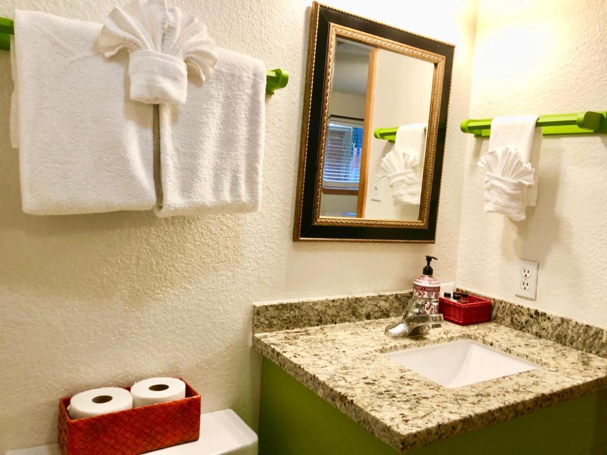 The Cove Bnb Hudson Bend Buitenkant foto